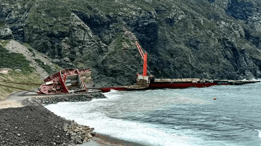 MSC Baltic III bow section removed