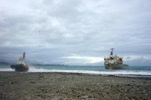 Tug grounding escalates bulk carrier rescue emergency off Taiwan