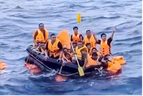 17 missing after Vietnamese cargo ship sinks in South China sea